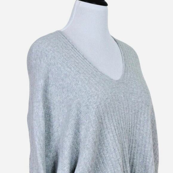 Cabi Size M Watson Pullover Sweater 5451 Double V Neck Light Gray - Picture 7 of 10